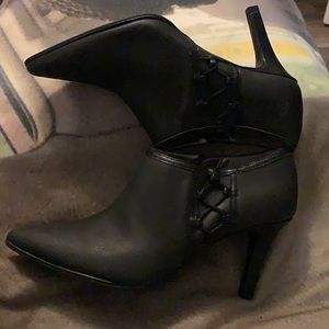 Bandolino ankle boots